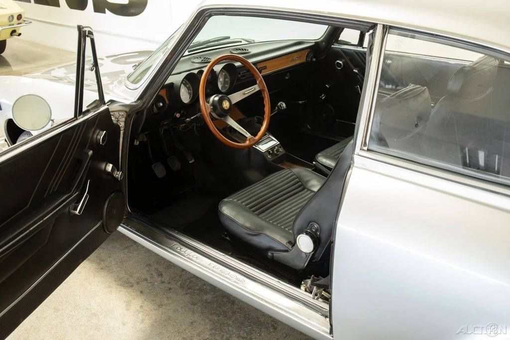 1972 Alfa Romeo 2000 GT Veloce - Image 10 of 21