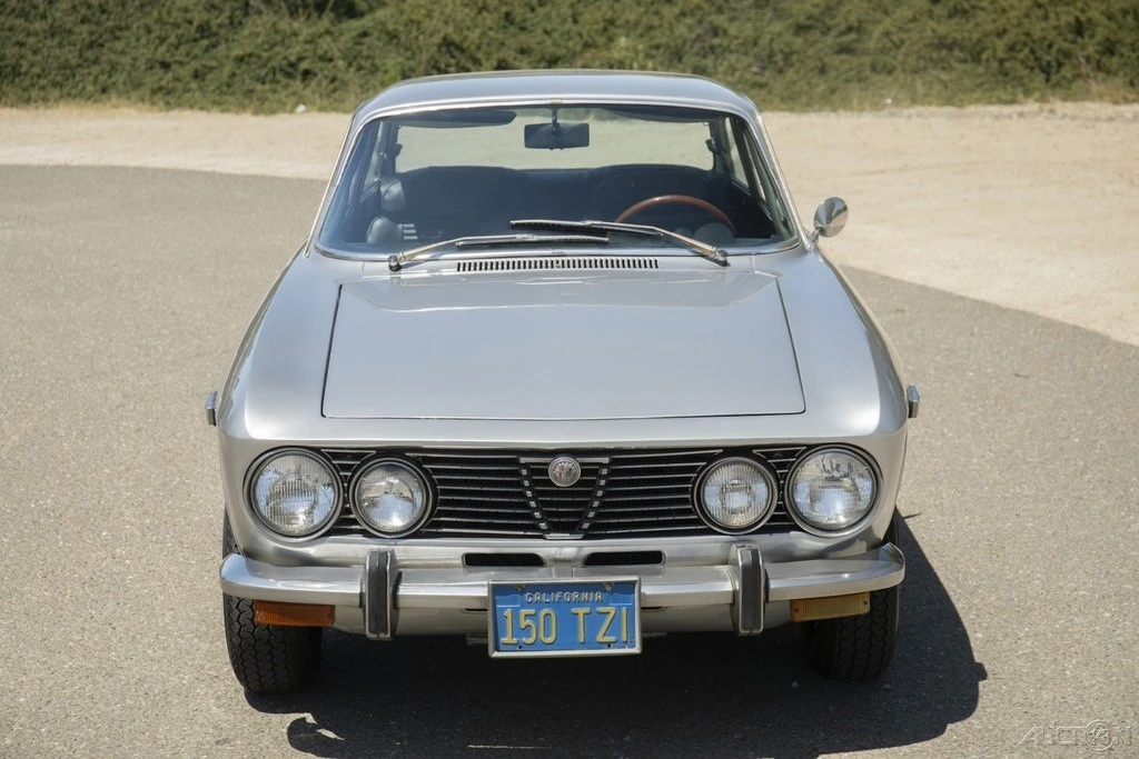 1972 Alfa Romeo 2000 GT Veloce - Image 8 of 21