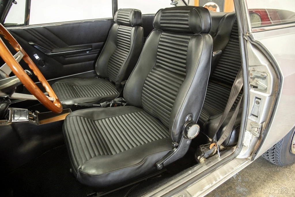 1972 Alfa Romeo 2000 GT Veloce - Image 11 of 21