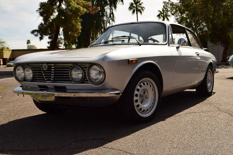 1972 Alfa Romeo 2000 GT Veloce - Image 4 of 31