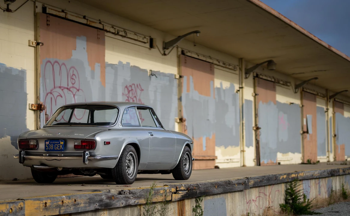 1972 Alfa Romeo 2000 GT Veloce - Image 11 of 31