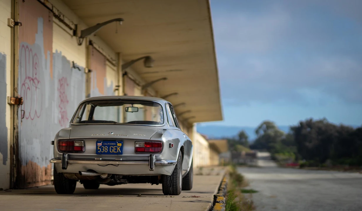 1972 Alfa Romeo 2000 GT Veloce - Image 12 of 31