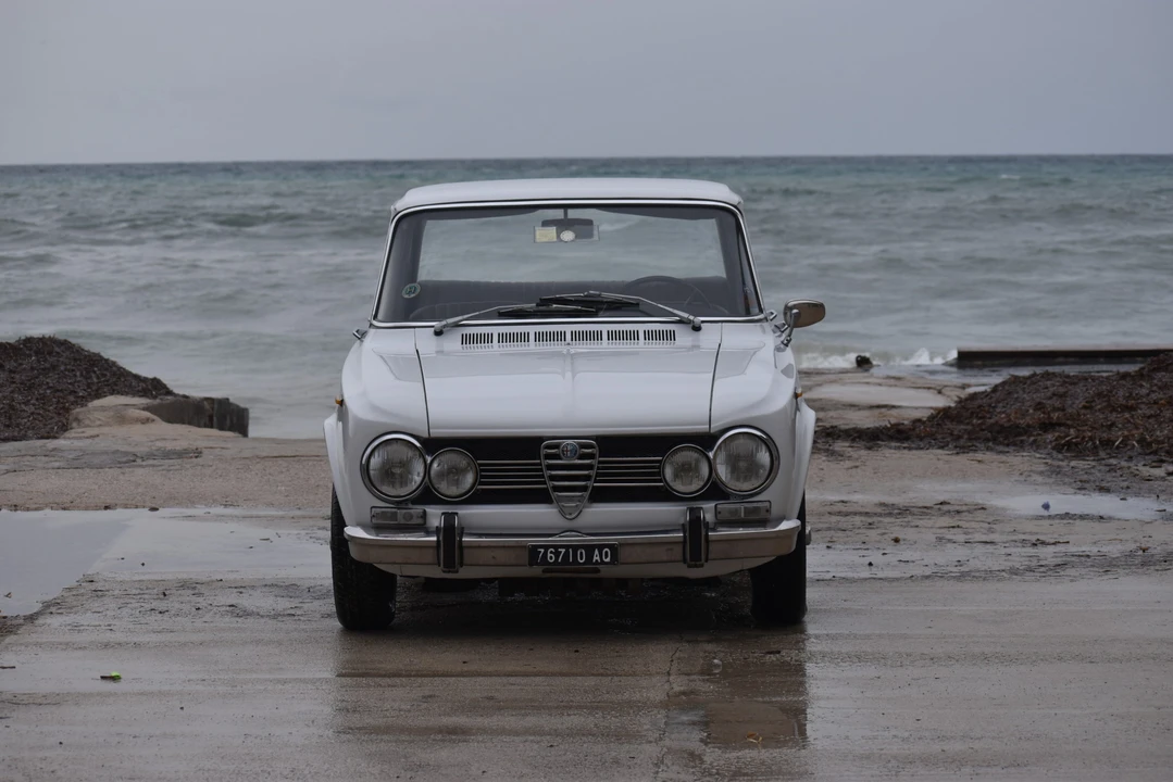 1972 Alfa Romeo 2000 GT Veloce - Image 26 of 31