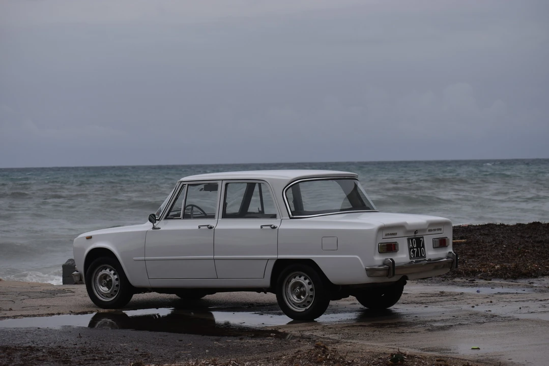 1972 Alfa Romeo 2000 GT Veloce - Image 17 of 31