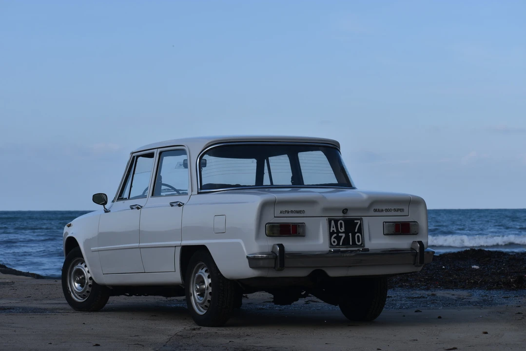 1972 Alfa Romeo 2000 GT Veloce - Image 10 of 31