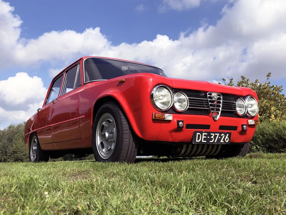 1972 Alfa Romeo 2000 GT Veloce - Image 13 of 31