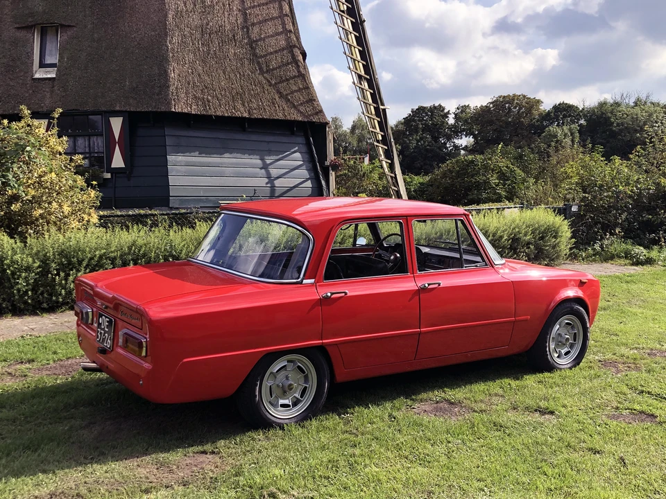 1972 Alfa Romeo 2000 GT Veloce - Image 9 of 31