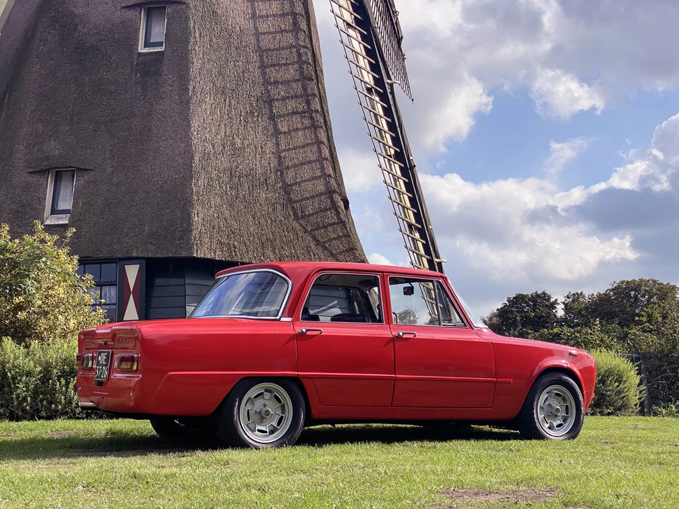1972 Alfa Romeo 2000 GT Veloce - Image 10 of 31