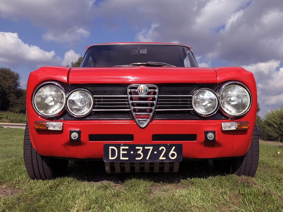 1972 Alfa Romeo 2000 GT Veloce - Image 16 of 31