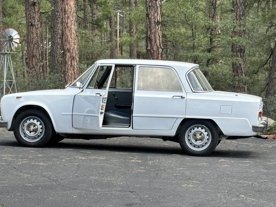 1972 Alfa Romeo 105/115 Series - Image 9 of 31