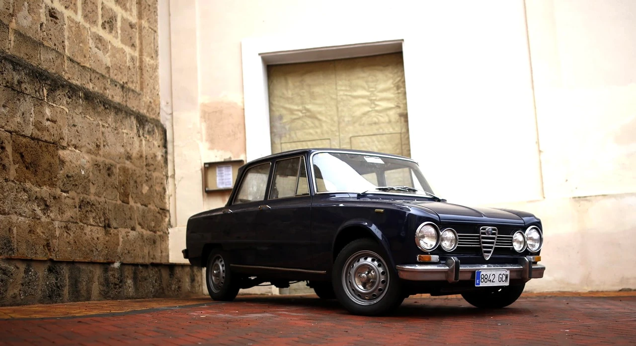 1972 Alfa Romeo GT 1600 Junior - Image 9 of 31