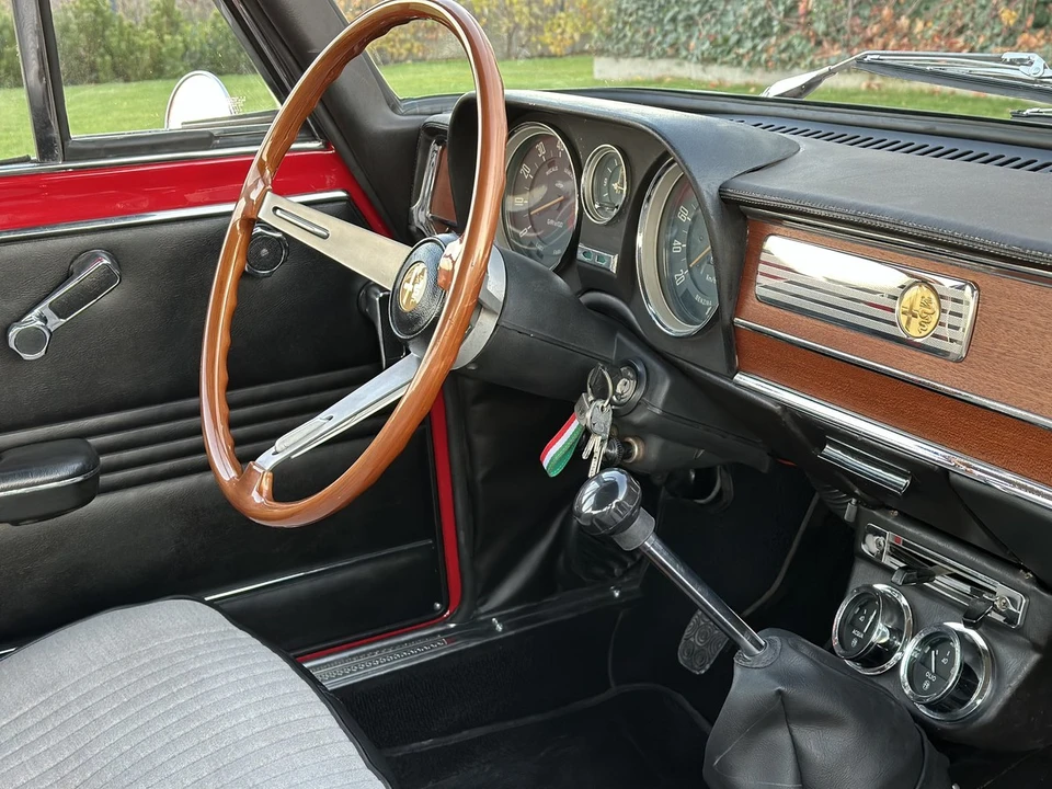 1972 Alfa Romeo Giulia - Image 24 of 30