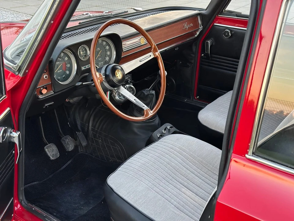 1972 Alfa Romeo Giulia - Image 16 of 30
