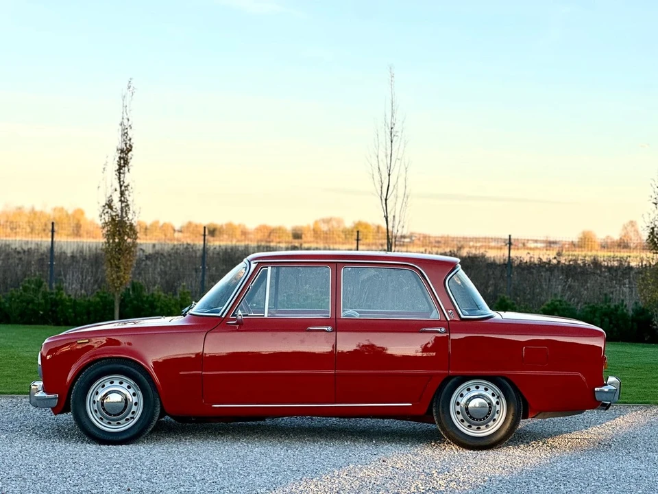 1972 Alfa Romeo Giulia - Image 5 of 30
