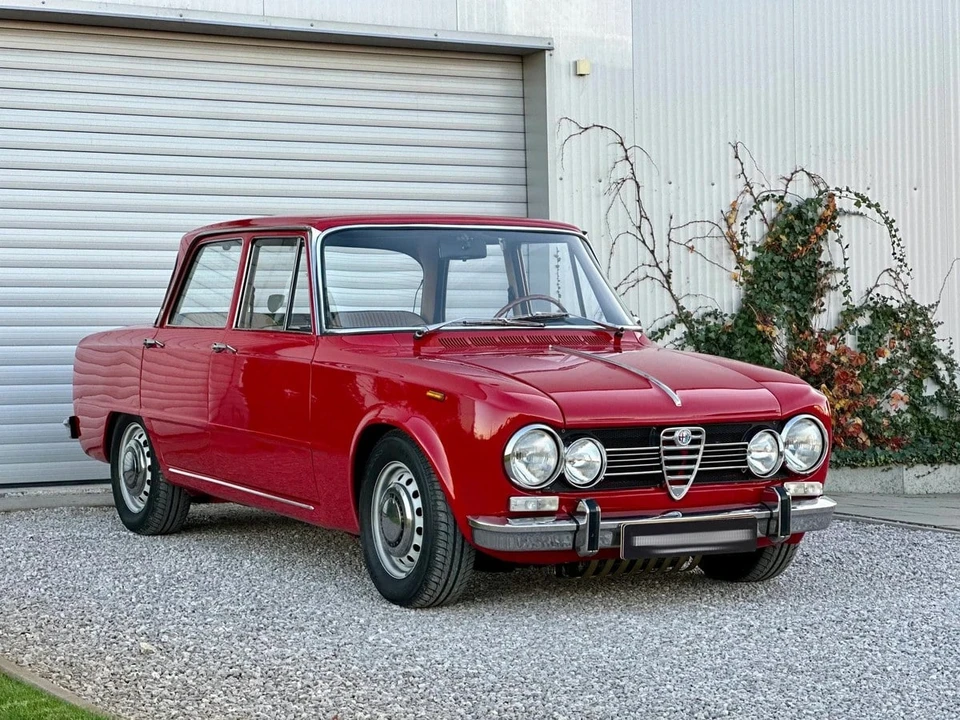 1972 Alfa Romeo Giulia - Image 3 of 30