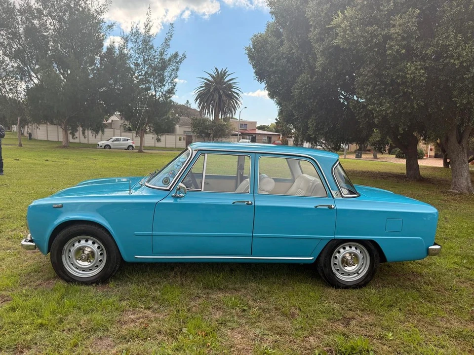 1972 Alfa Romeo Giulia - Image 23 of 30