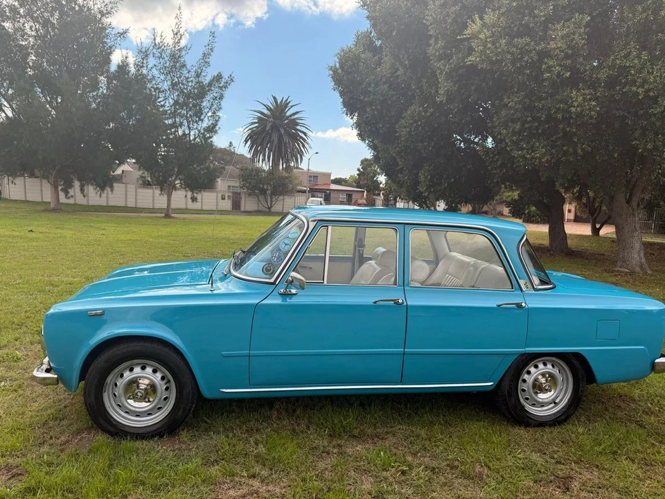 1972 Alfa Romeo Giulia - Image 8 of 30