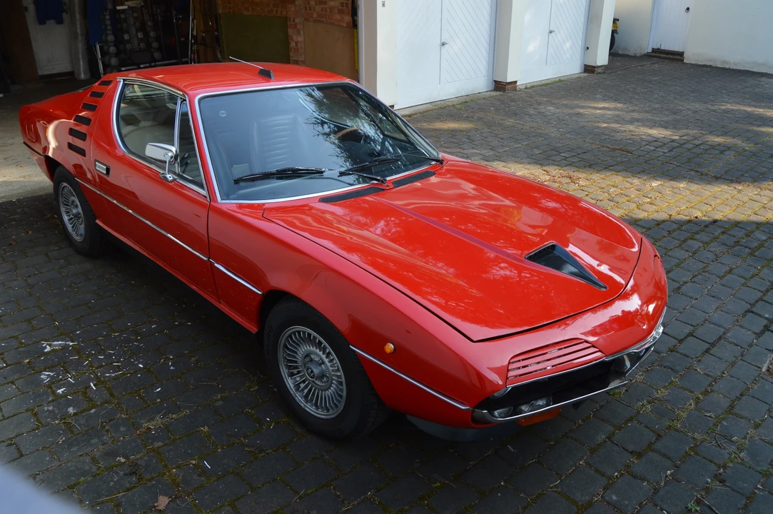 1972 Alfa Romeo Montreal - Image 9 of 27