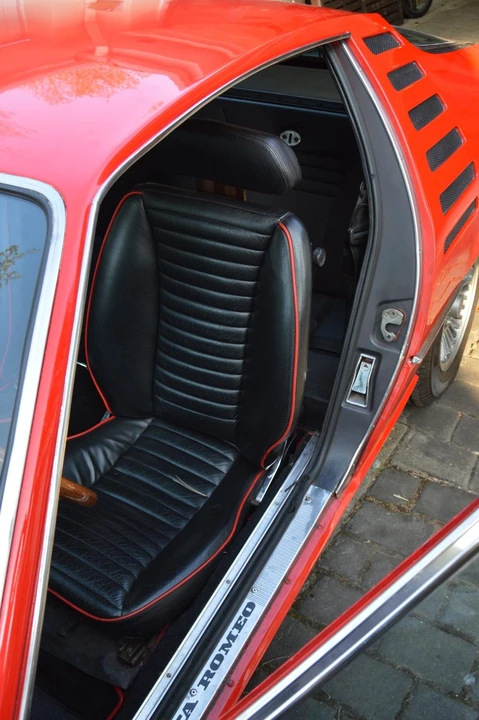 1972 Alfa Romeo Montreal - Image 18 of 27