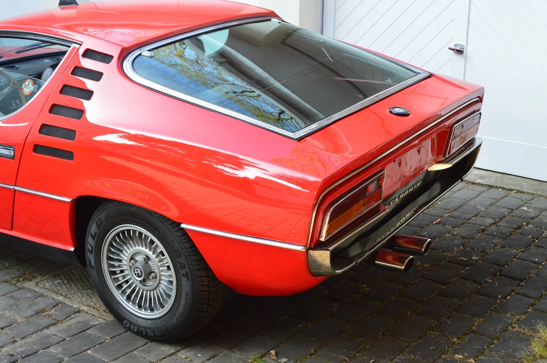 1972 Alfa Romeo Montreal - Image 8 of 27