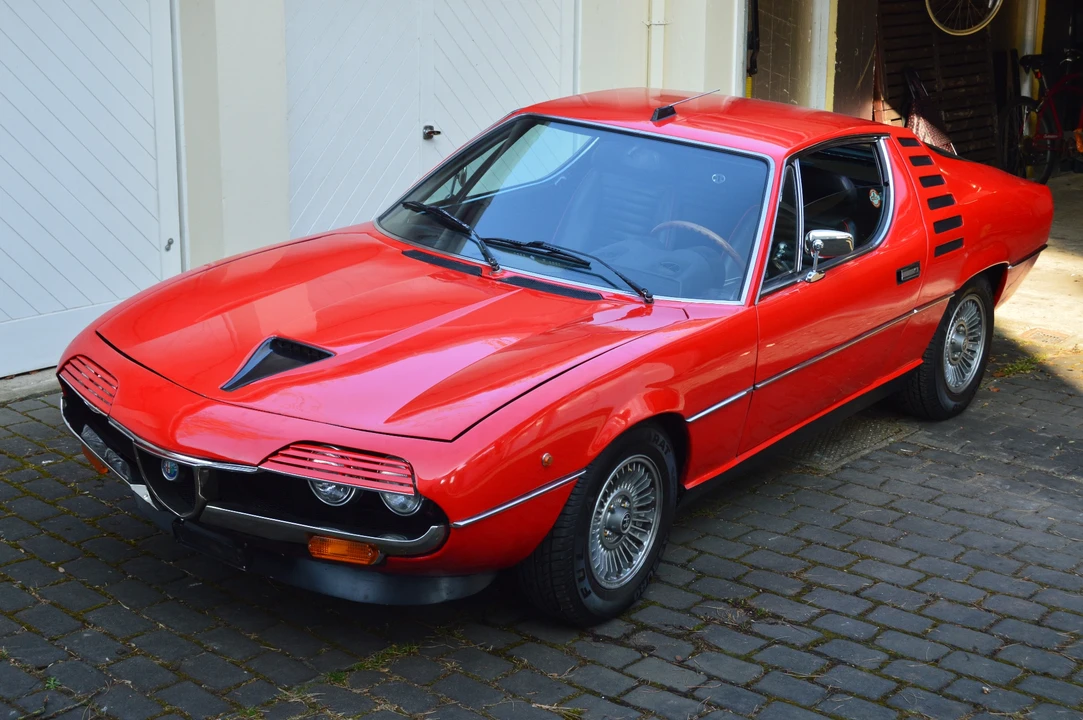 1972 Alfa Romeo Montreal - Image 4 of 27