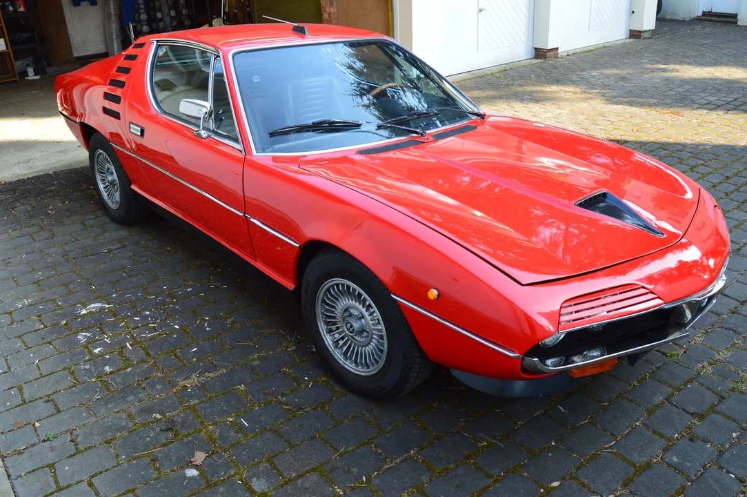 1972 Alfa Romeo Montreal - Image 10 of 27