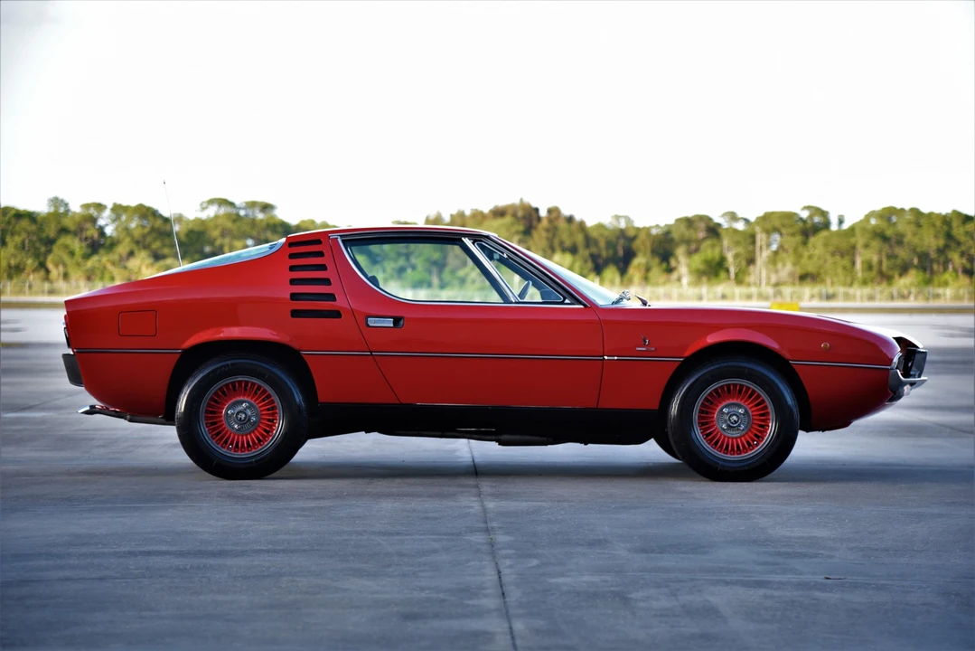 1972 Alfa Romeo Montreal - Image 12 of 31