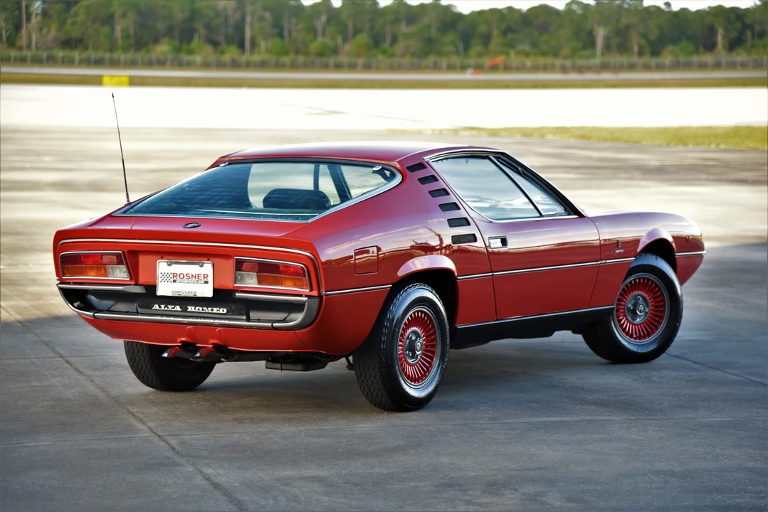 1972 Alfa Romeo Montreal - Image 9 of 31