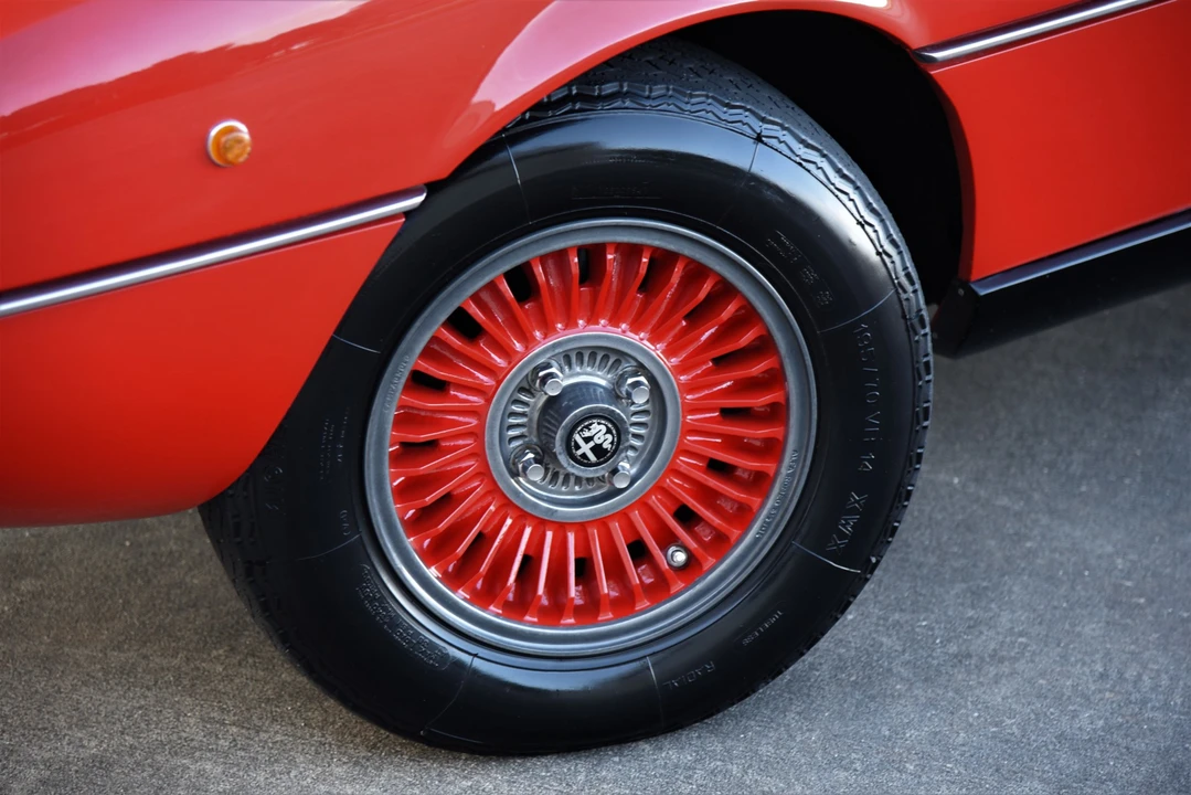 1972 Alfa Romeo Montreal - Image 23 of 31