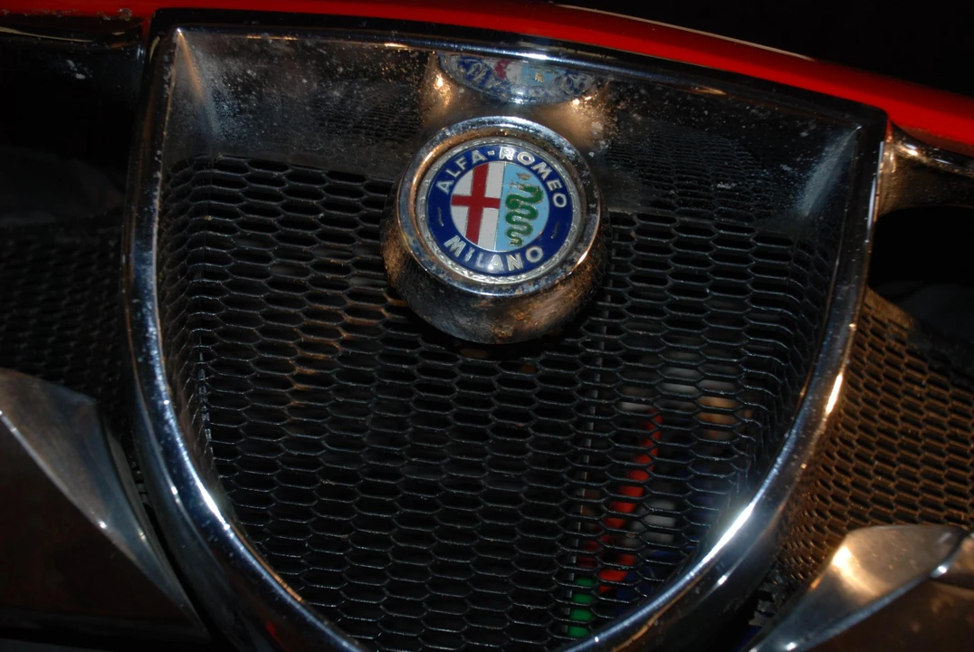 1972 Alfa Romeo Montreal - Image 13 of 31