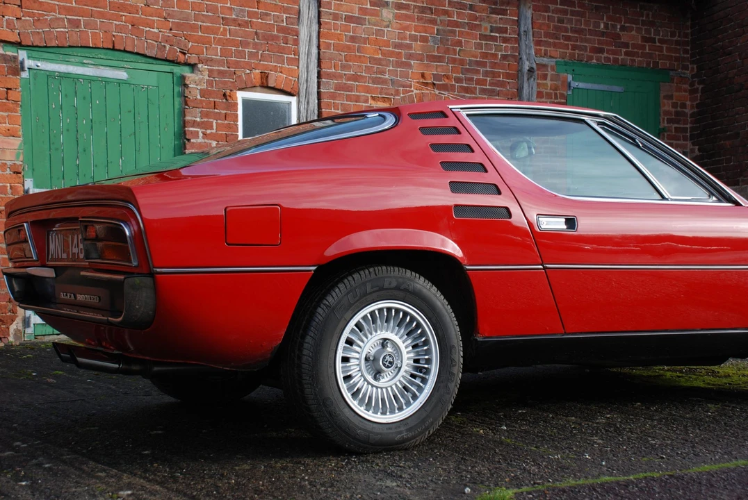 1972 Alfa Romeo Montreal - Image 11 of 31
