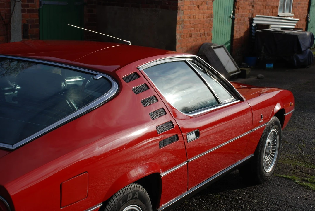 1972 Alfa Romeo Montreal - Image 12 of 31