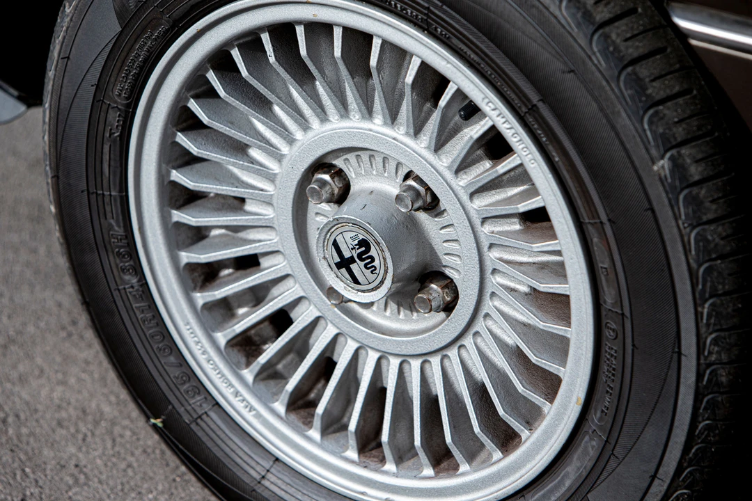 1972 Alfa Romeo Montreal - Image 8 of 31