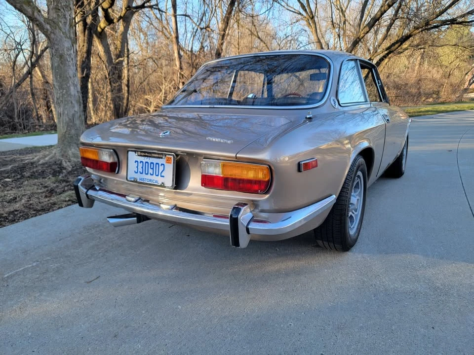1972 Alfa Romeo 2000 GT Veloce - Image 8 of 18