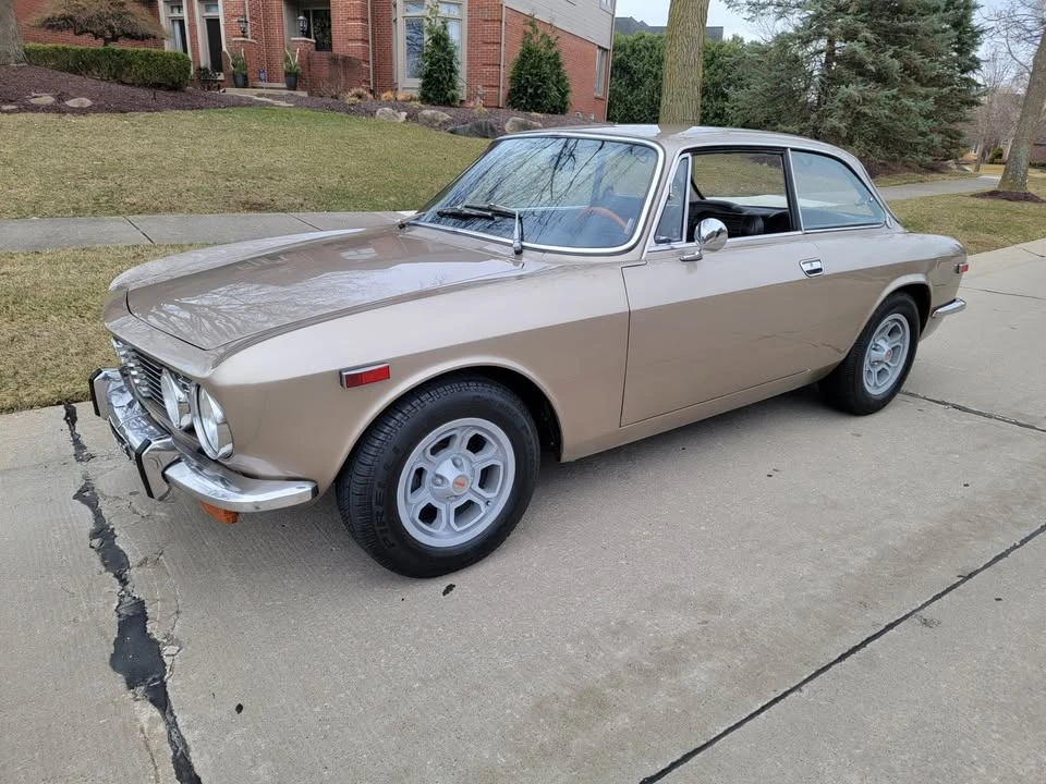 1972 Alfa Romeo 2000 GT Veloce - Image 2 of 18