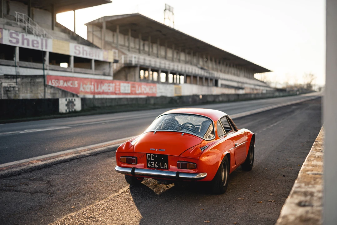 1972 Alpine - Image 9 of 31