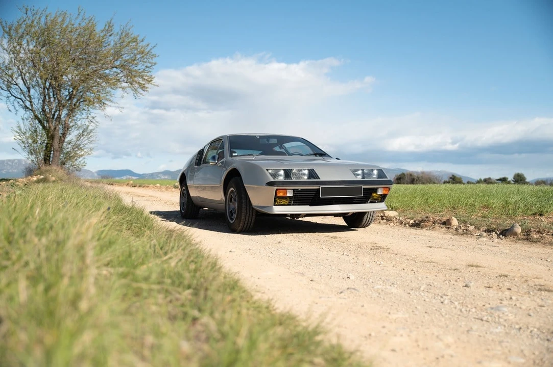1972 Alpine - Image 2 of 30