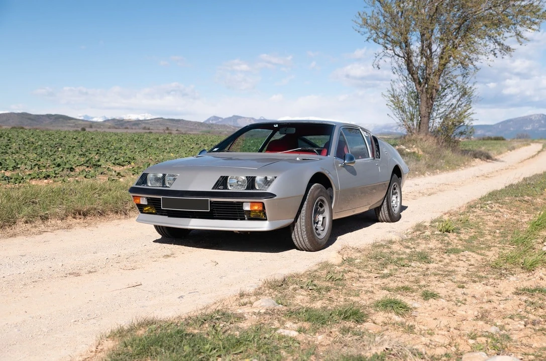 1972 Alpine - Image 10 of 30