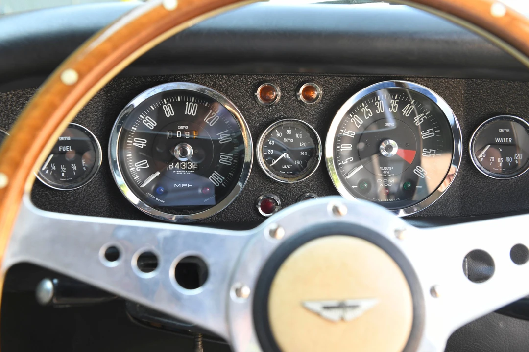 1972 Aston Martin DBS V8 - Image 18 of 31