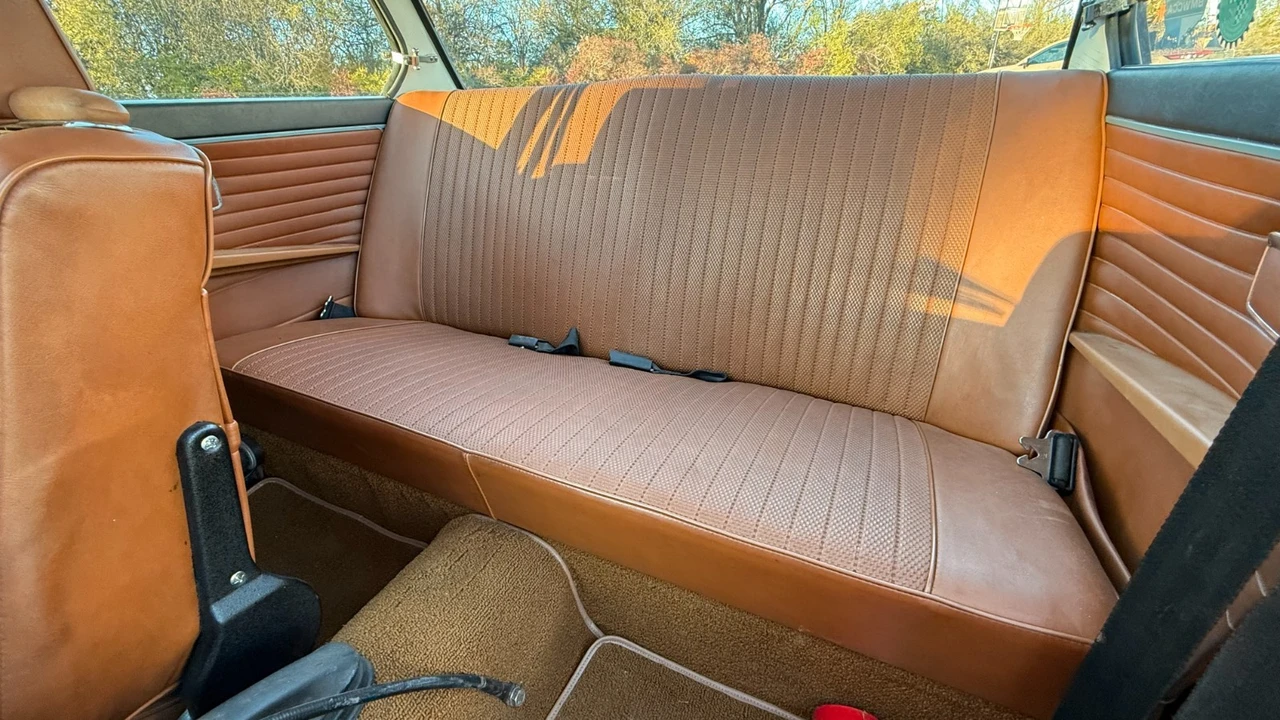 1972 BMW 2002 - Image 9 of 17