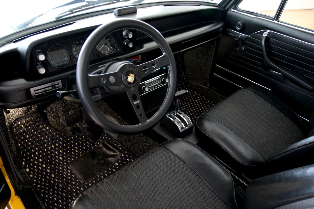 1972 BMW 2002 - Image 14 of 31