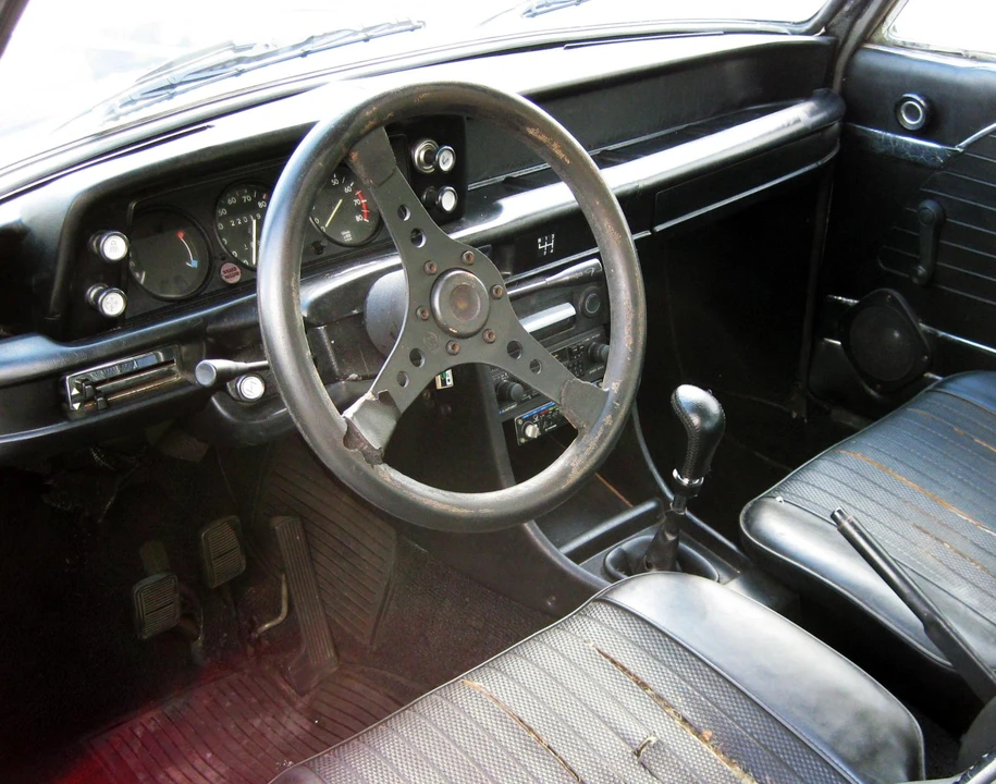 1972 BMW 2002 - Image 12 of 27