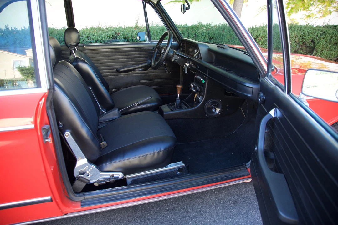 1972 BMW 2002 - Image 28 of 31