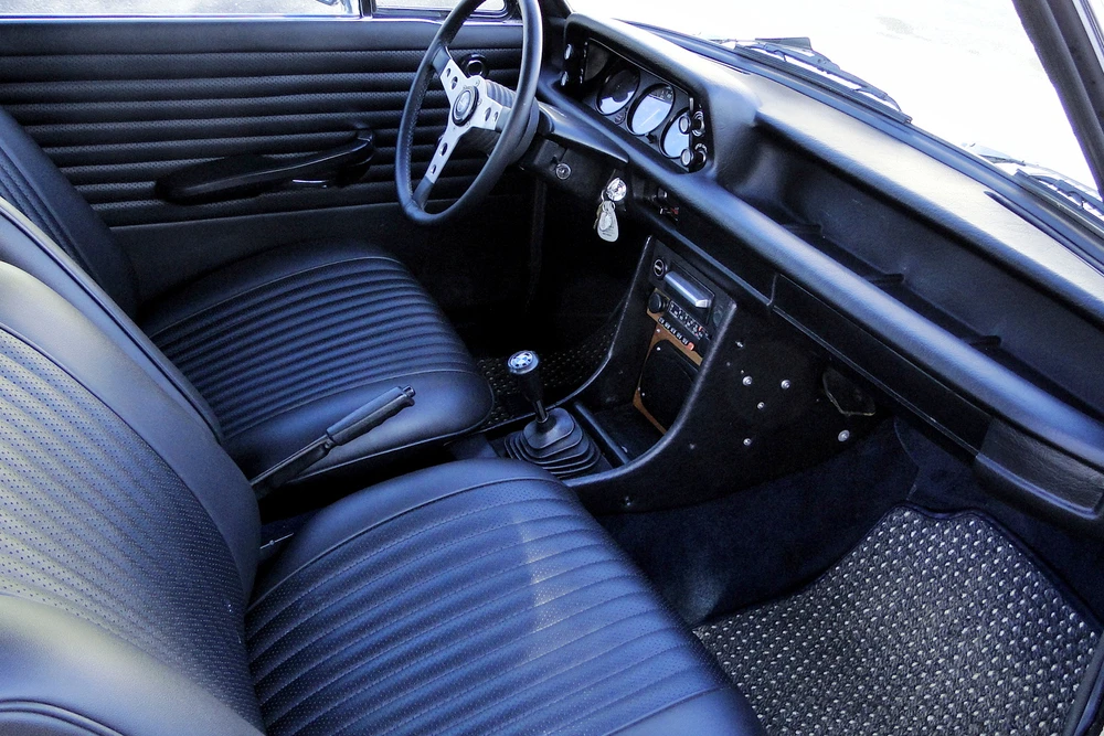 1972 BMW 2002 - Image 4 of 5