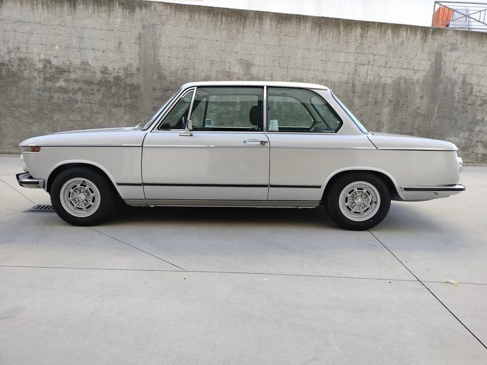 1972 BMW 2002tii - Image 10 of 30