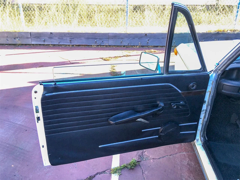 1972 BMW 2002tii - Image 28 of 31