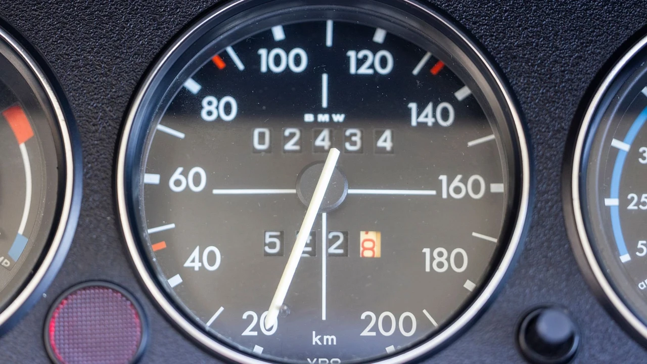 1972 BMW 2002tii - Image 25 of 31