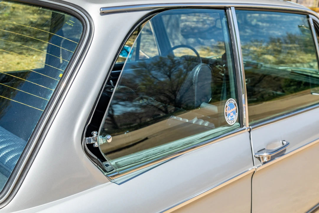 1972 BMW 2002tii - Image 16 of 31