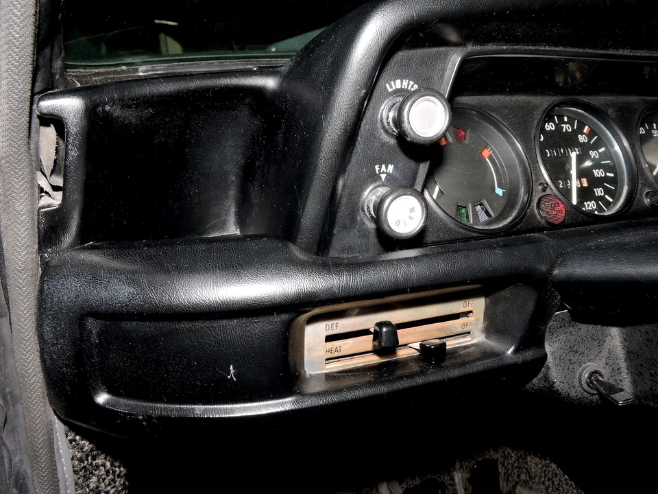 1972 BMW 2002tii - Image 23 of 31