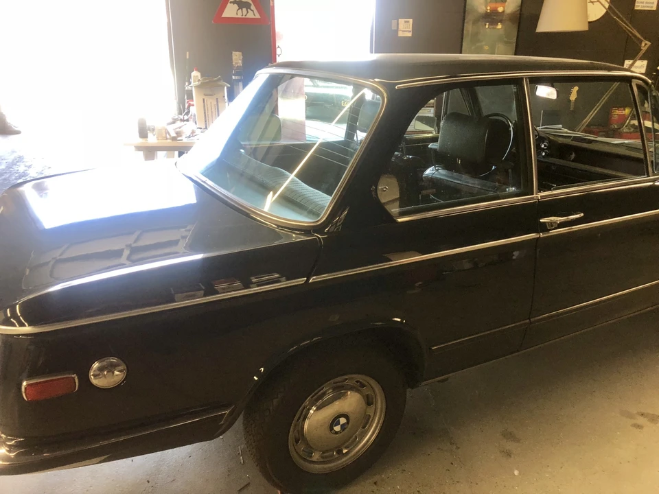 1972 BMW 2002tii - Image 17 of 31